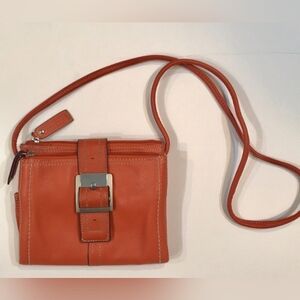 Clarks LEATHER Crossbody organizer bag